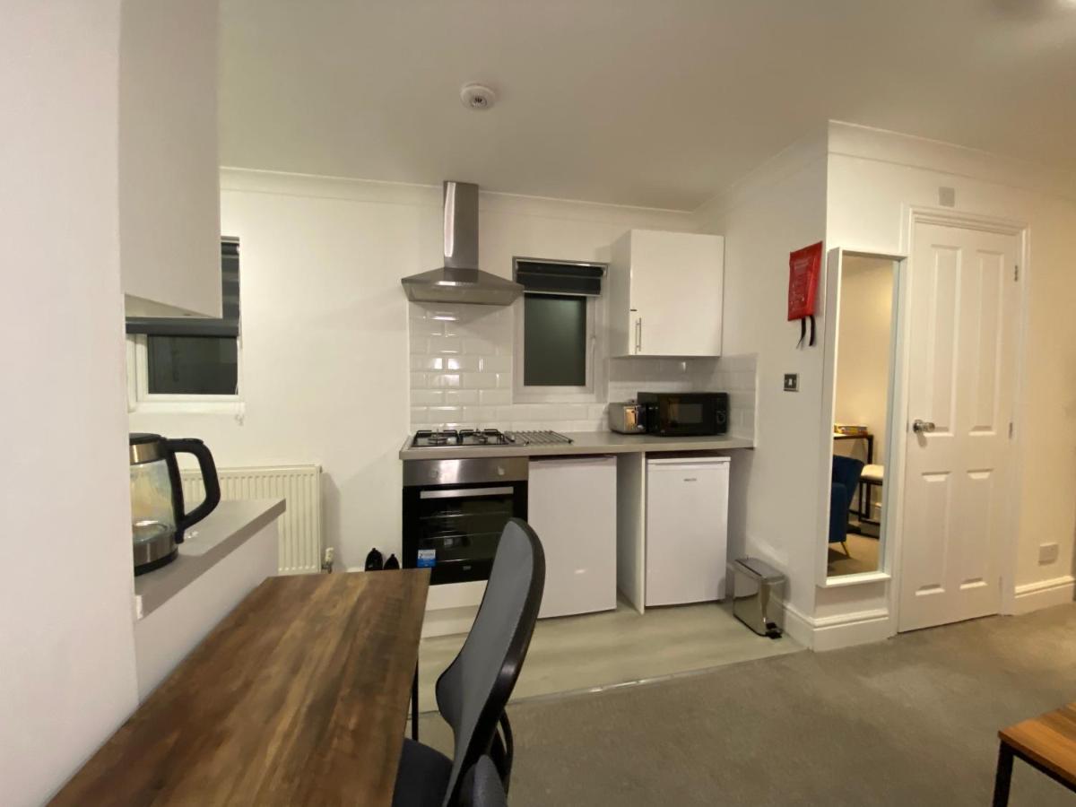 February Bliss Special, Unwind In Style With Our Exclusive Sa Promo, Book Now Apartment London Exterior photo