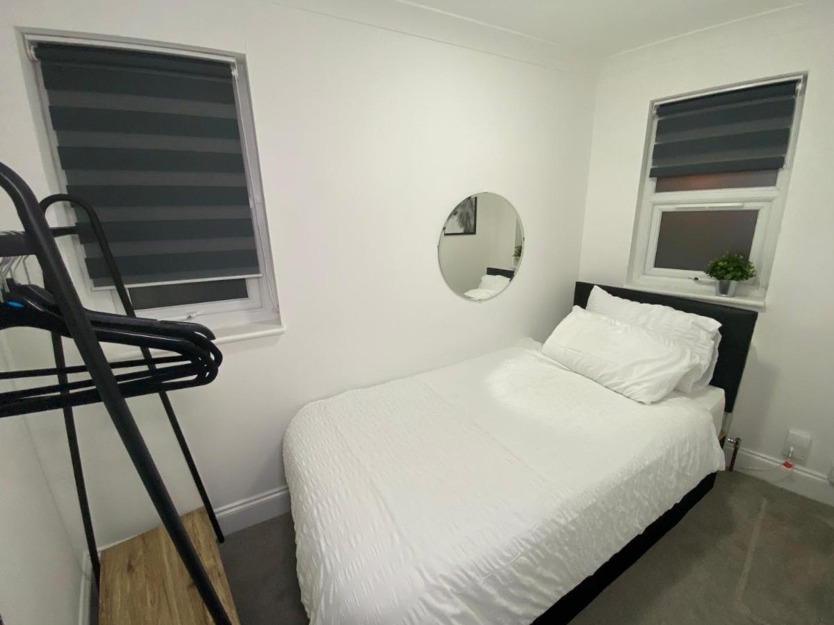 February Bliss Special, Unwind In Style With Our Exclusive Sa Promo, Book Now Apartment London Exterior photo